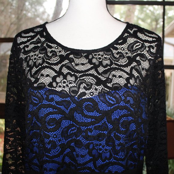 Dresses & Skirts - Formal Dress